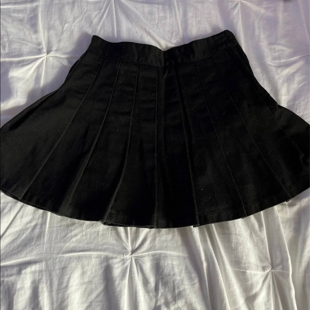 Brandy Melville black dana skirt